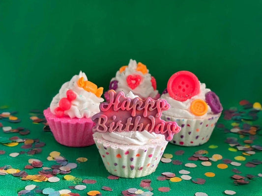 Birthday Cupcake Bath Bomb Set – 4 Bath Bombs with Bubble Bath Frosting & Gift Card - Bath & Body Products ByRawand