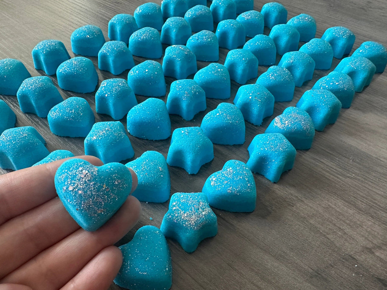 Mini hearts and stars organic bath bombs (0.5 oz) - Bath & Body Products ByRawand