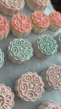 Mooncake Bubble Bath Bomb