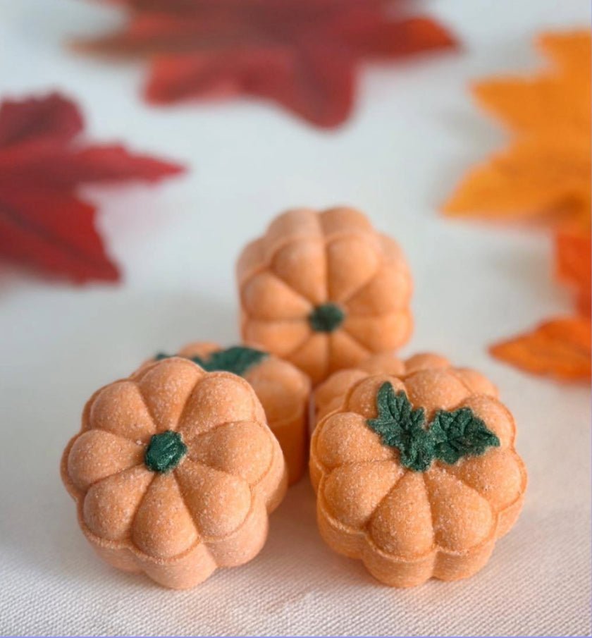 Pumpkin shaped Bath Bombs, pumpkin spice scented - Bath & Body Products ByRawand