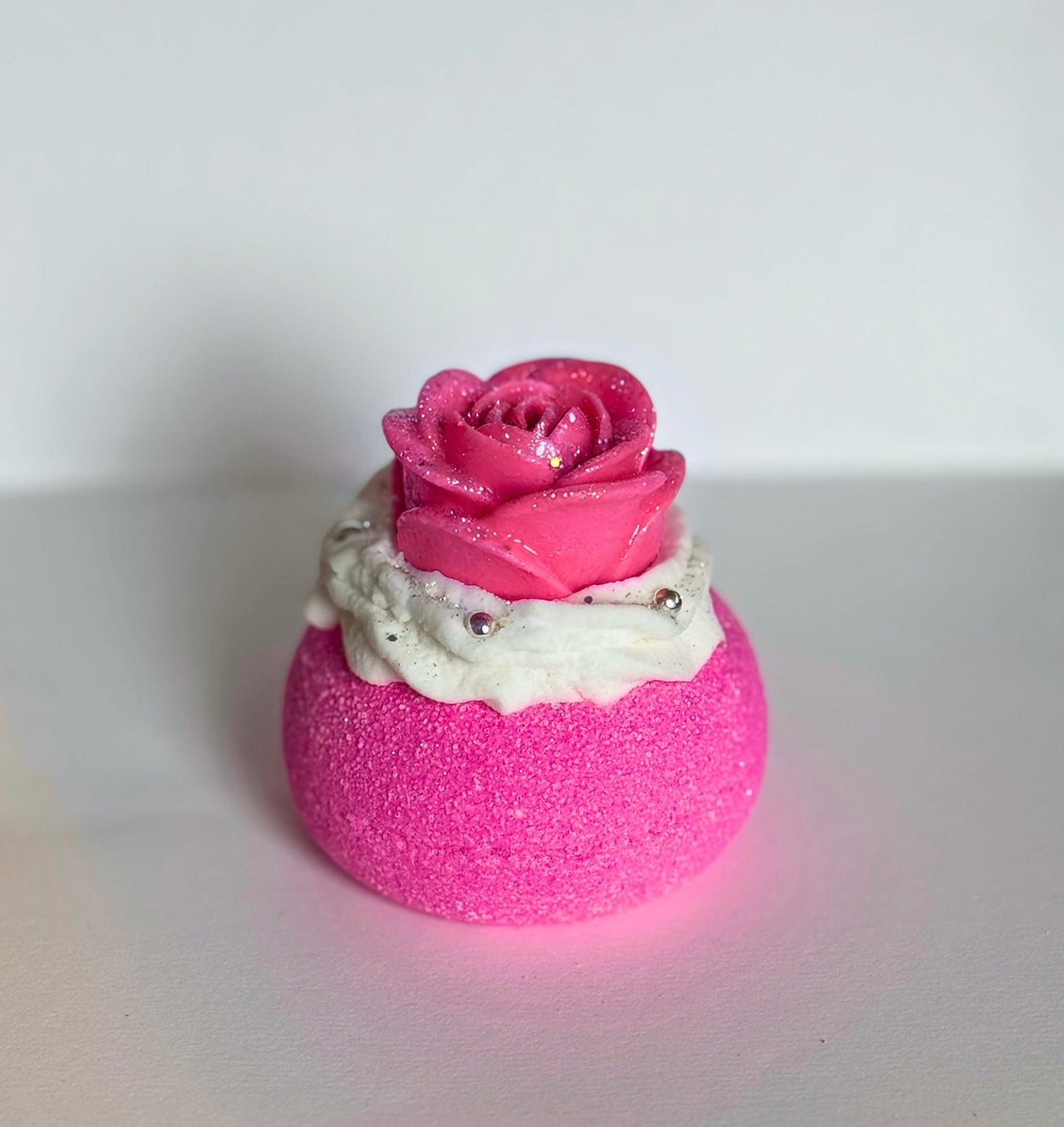 Rosé Whipped Bloom – Luxury Rose Bath Bomb with Bubble Bath Frosting & Soap Flower - Bath & Body Products ByRawand