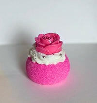 Rosé Whipped Bloom – Luxury Rose Bath Bomb with Bubble Bath Frosting & Soap Flower - Bath & Body Products ByRawand