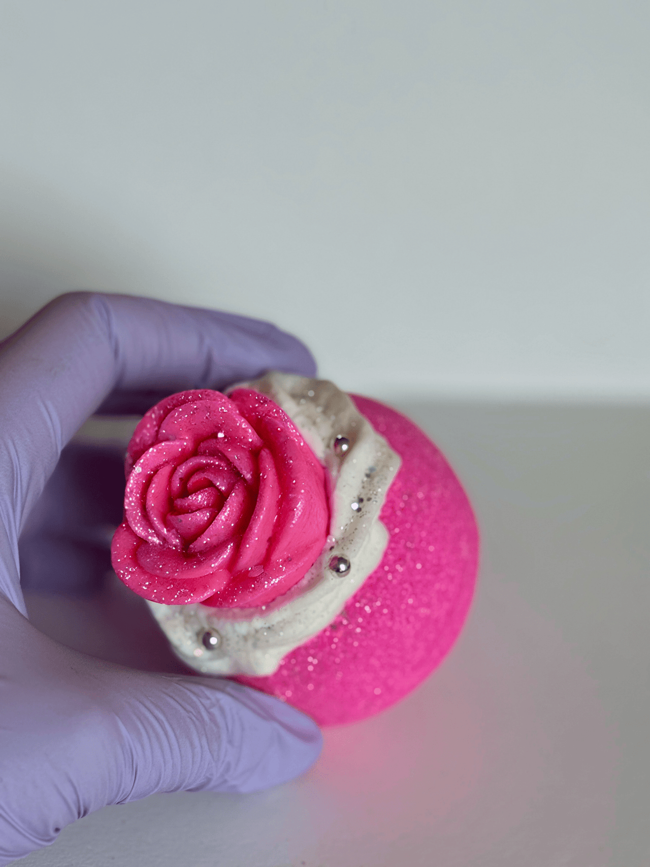 Rosé Whipped Bloom – Luxury Rose Bath Bomb with Bubble Bath Frosting & Soap Flower - Bath & Body Products ByRawand
